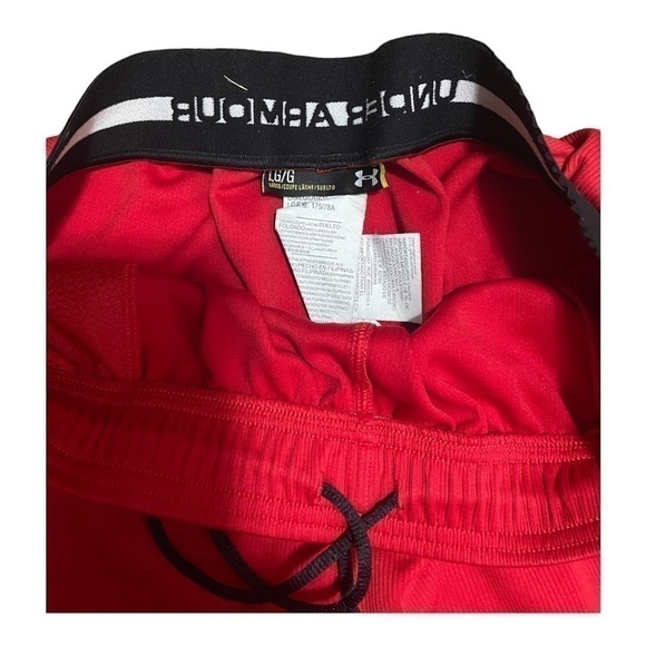 🔴🔳🖤 Under Armour Men's Loose Fit Athletic Shorts - Lg. - Picture 3 of 4